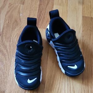 Nike Kids Black and White Slip-On Sneakers